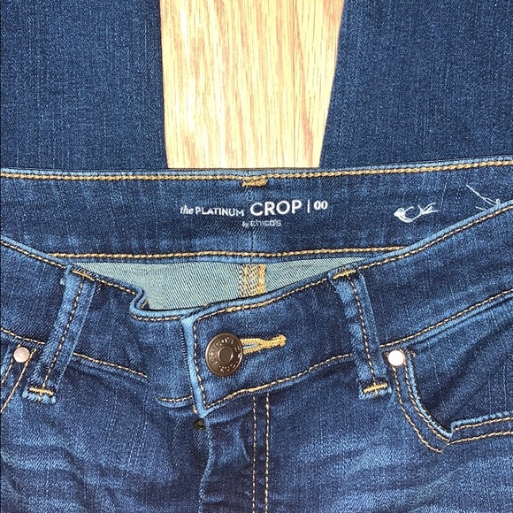 EUC the Platinum CROP Jeans - Picture 3 of 6